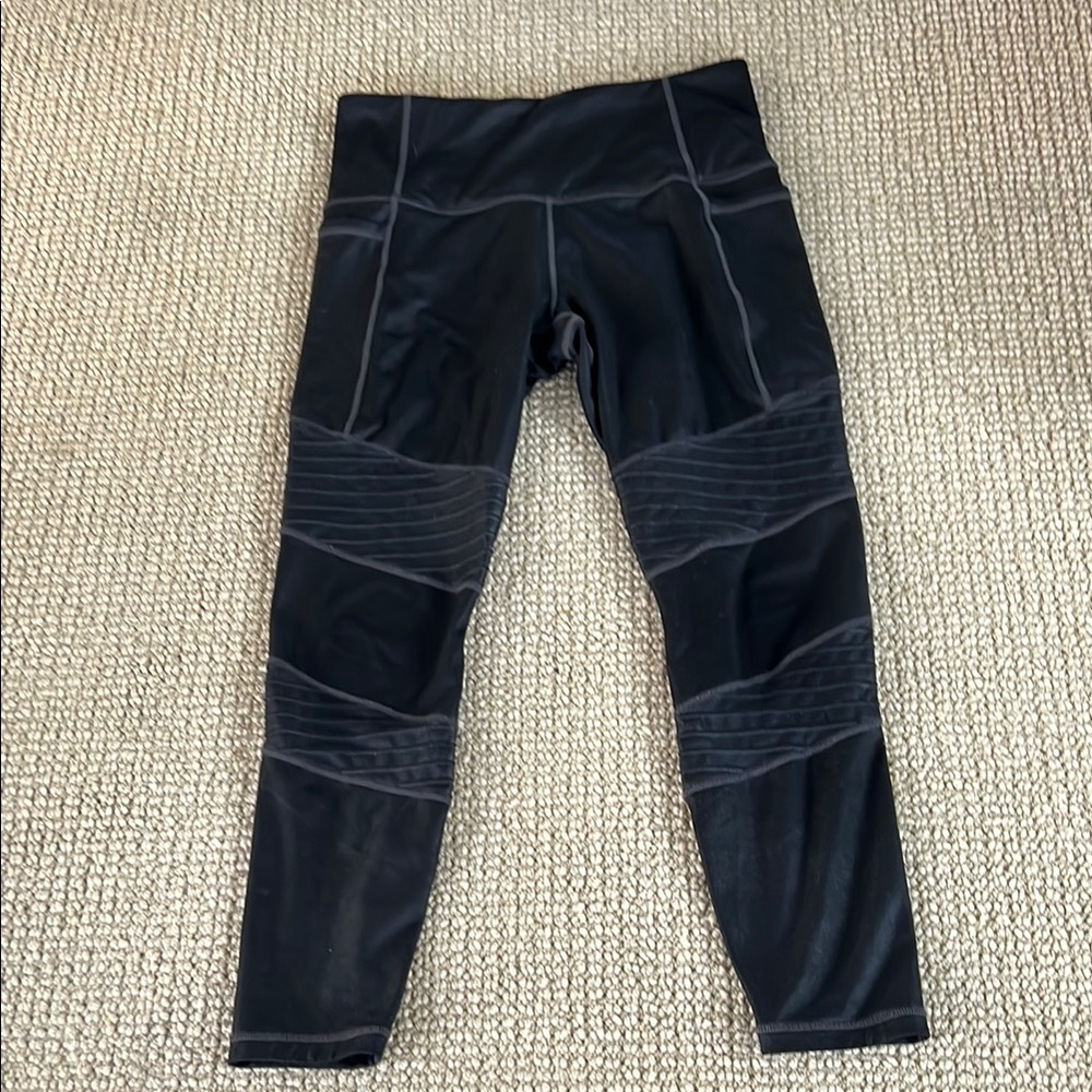 Black Textured Leggings
